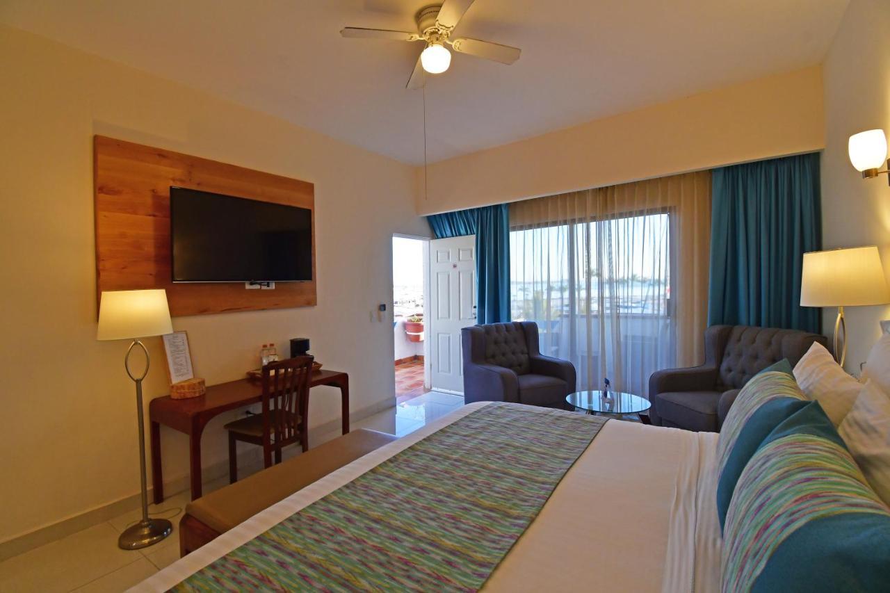 The Westmarine Waterfront Hotel La Paz Ngoại thất bức ảnh
