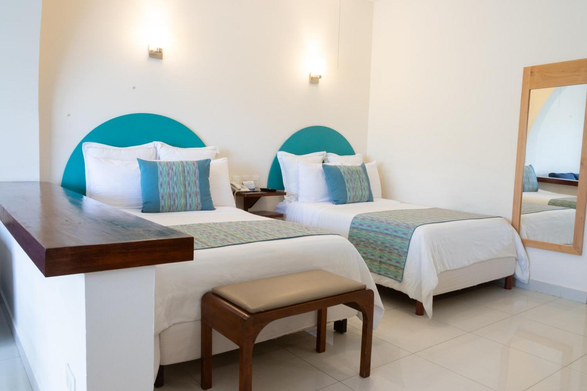 The Westmarine Waterfront Hotel La Paz Ngoại thất bức ảnh
