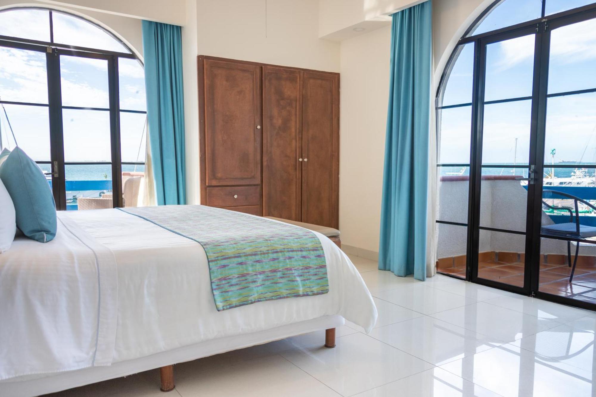 The Westmarine Waterfront Hotel La Paz Ngoại thất bức ảnh
