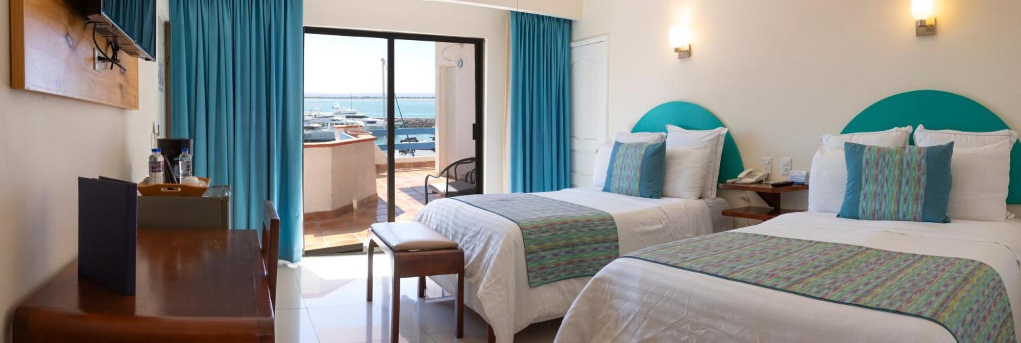 The Westmarine Waterfront Hotel La Paz Ngoại thất bức ảnh